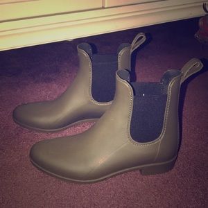 Rain boots